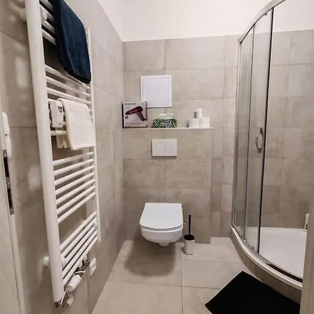 Star With Terrace 2c شقة *