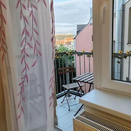 Star With Terrace 2c *