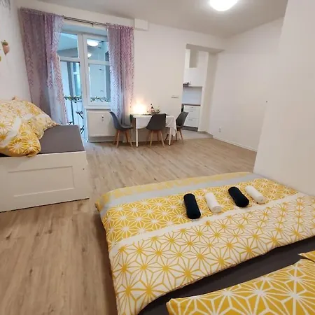 شقة Star With Terrace 2c