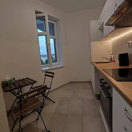 Star With Terrace 2c شقة *